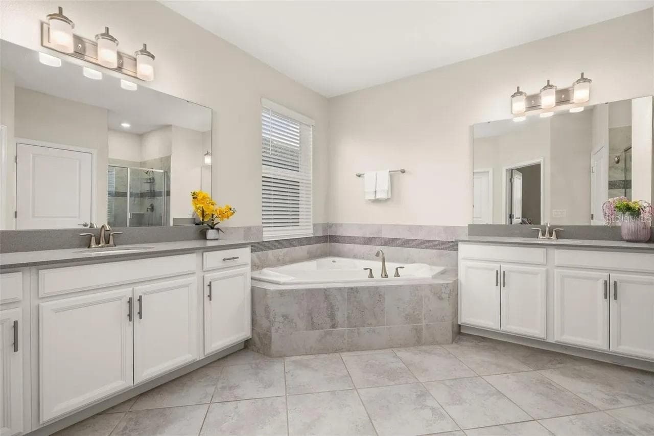 Primary Bathroom Main Level - 1474 OLYMPIC CLUB BLVD, CHAMPIONS GATE