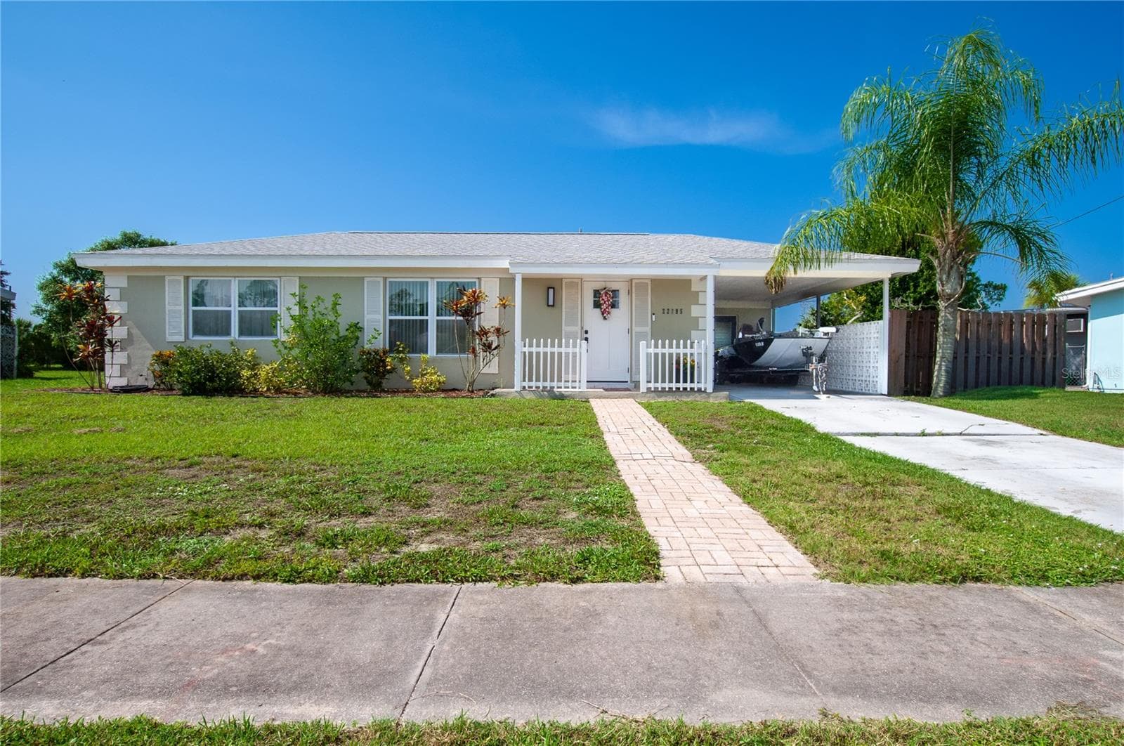 22295 MONTROSE AVE