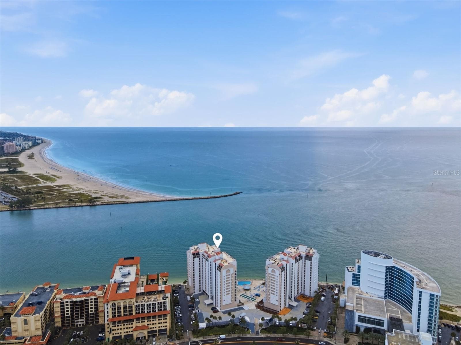 Condominium at 450 S GULFVIEW BLVD #705, CLEARWATER BEACH, photo 3 of 40