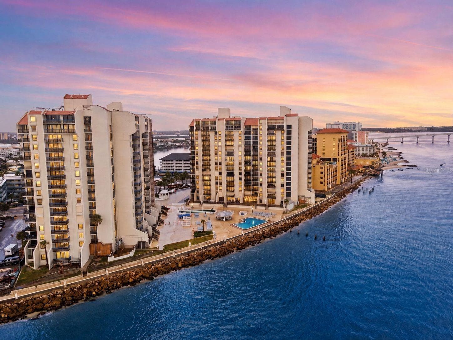 Condominium at 450 S GULFVIEW BLVD #705, CLEARWATER BEACH, photo 4 of 40
