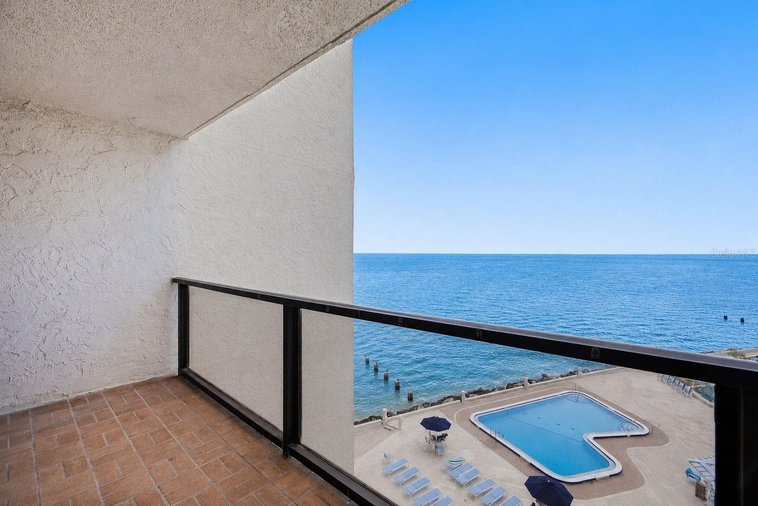 Condominium at 450 S GULFVIEW BLVD #705, CLEARWATER BEACH, photo 8 of 40