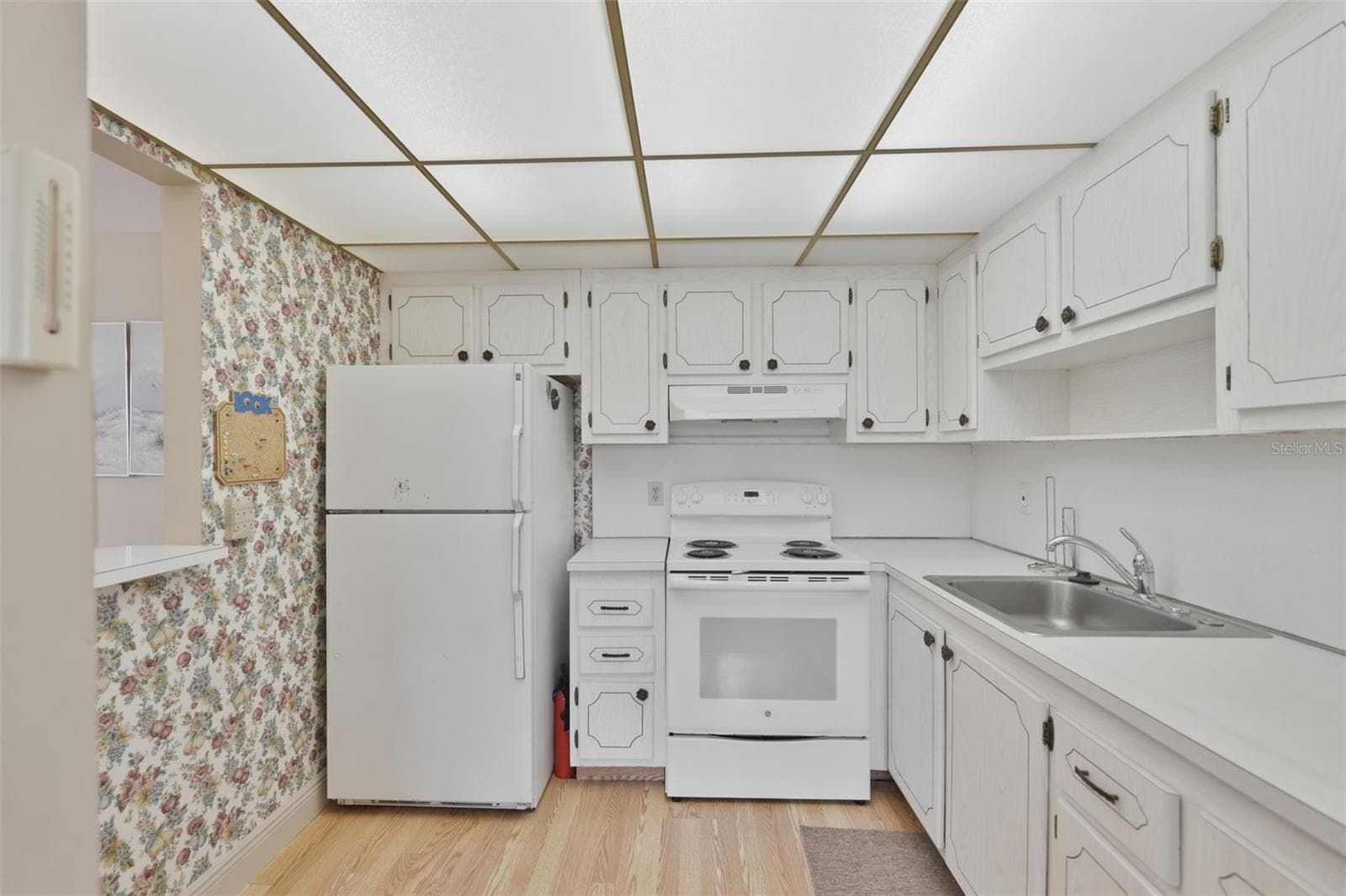 Condominium at 1811 BEDFORD LN #163, SUN CITY CENTER, photo 19 of 48