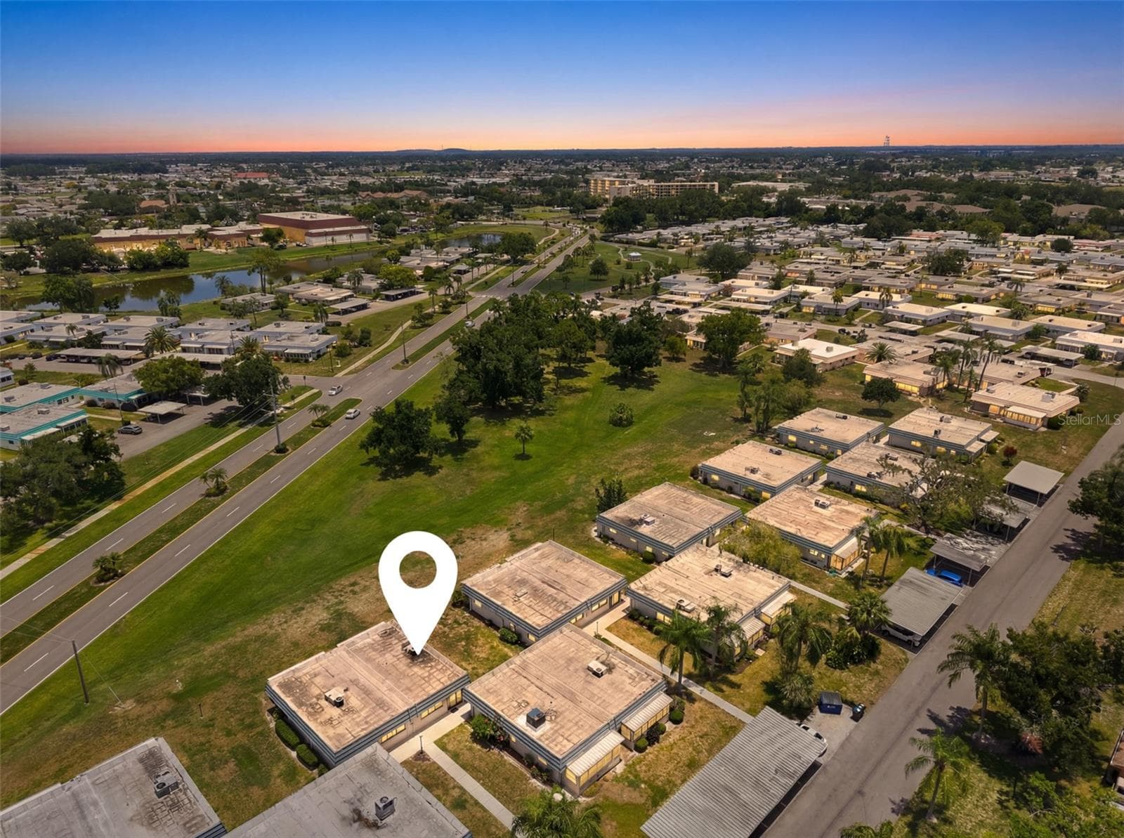 Condominium at 1811 BEDFORD LN #163, SUN CITY CENTER, photo 27 of 48