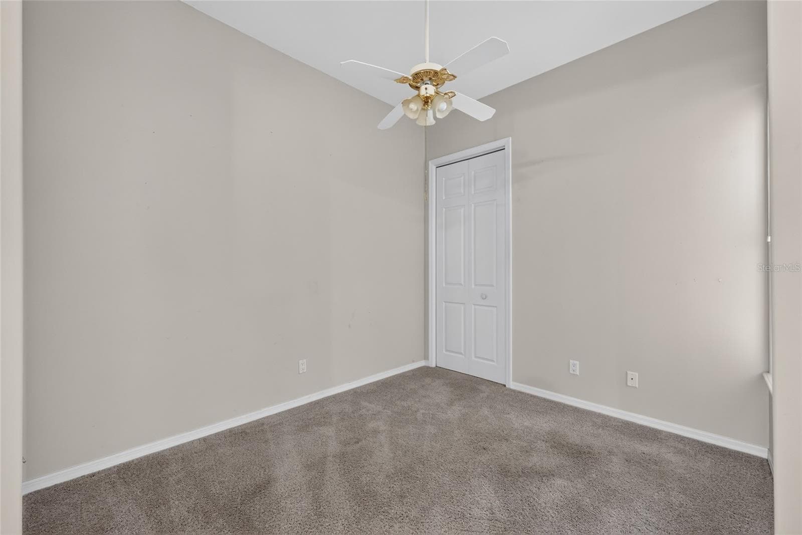 Den/Study Area - 4588 NE 4TH ST, OCALA