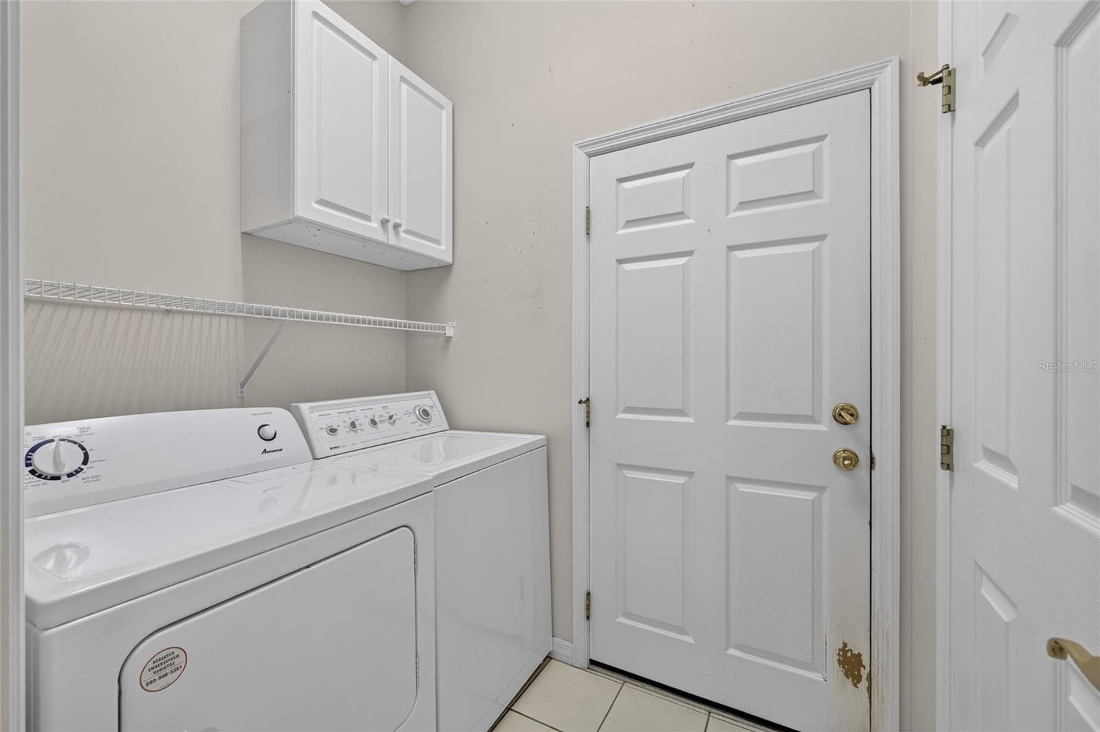 Inside Laundry - 4588 NE 4TH ST, OCALA