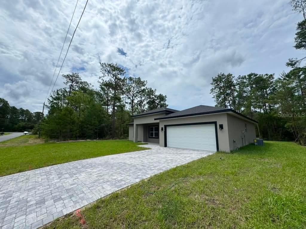 Single Family Residence at 1458 W LANDMARK DR, CITRUS SPRINGS, photo 4 of 27
