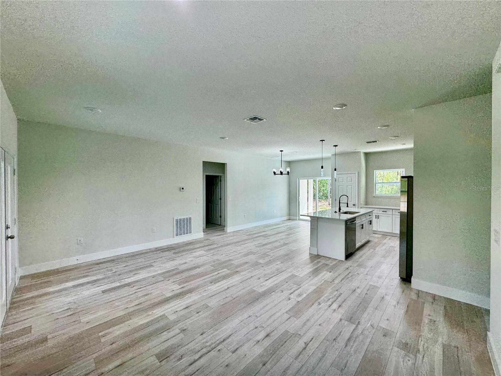 MODEL HOME - 1458 W LANDMARK DR, CITRUS SPRINGS