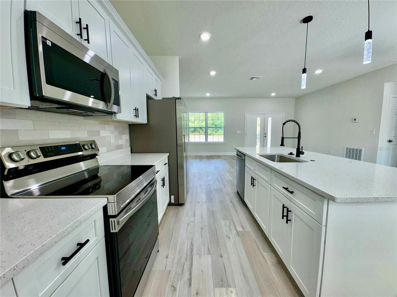 MODEL HOME - 1458 W LANDMARK DR, CITRUS SPRINGS
