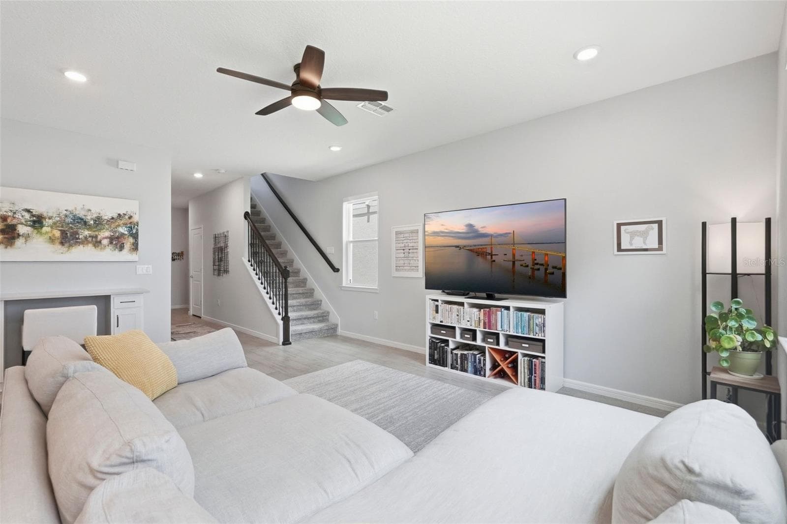 Single Family Residence at 2949 PIER POINTE LN, CLEARWATER, photo 13 of 48