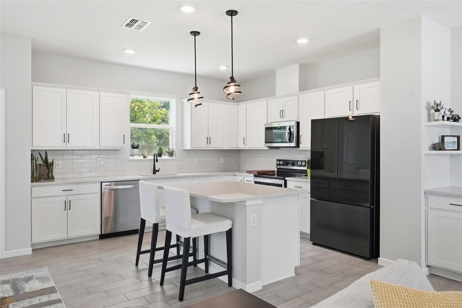 Single Family Residence at 2949 PIER POINTE LN, CLEARWATER, photo 15 of 48