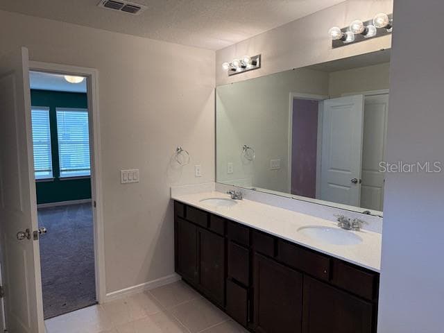 Single Family Residence at 30169 SKYLARK DR, WESLEY CHAPEL, photo 11 of 19