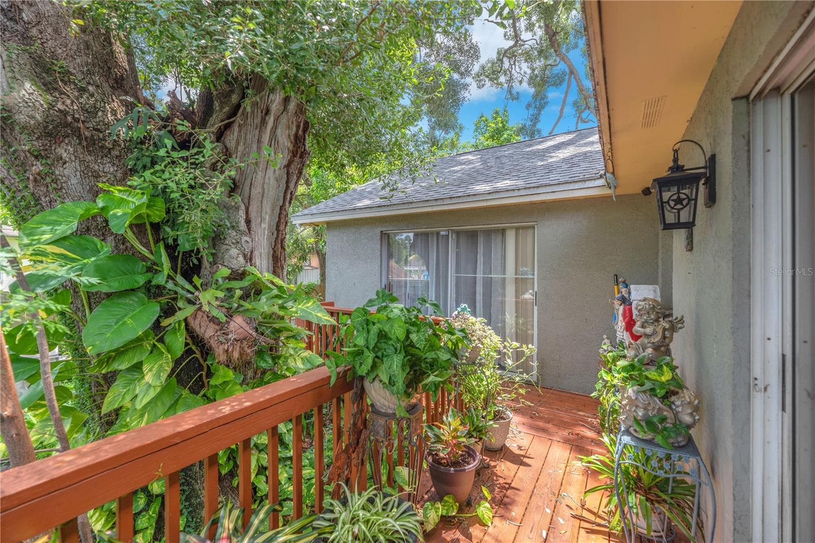 Single Family Residence at 2114 W HANNA AVE, TAMPA, photo 21 of 28