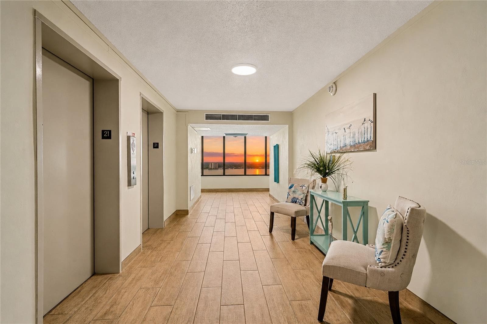 21st Floor Elevator/Floor - 3051 S ATLANTIC AVE #V060, DAYTONA BEACH SHORES