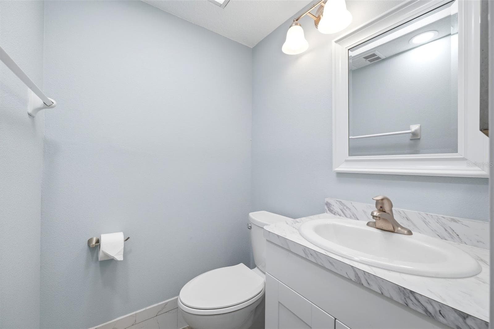 Bath 2 - 5242 OPAL LN #104, NEW PORT RICHEY