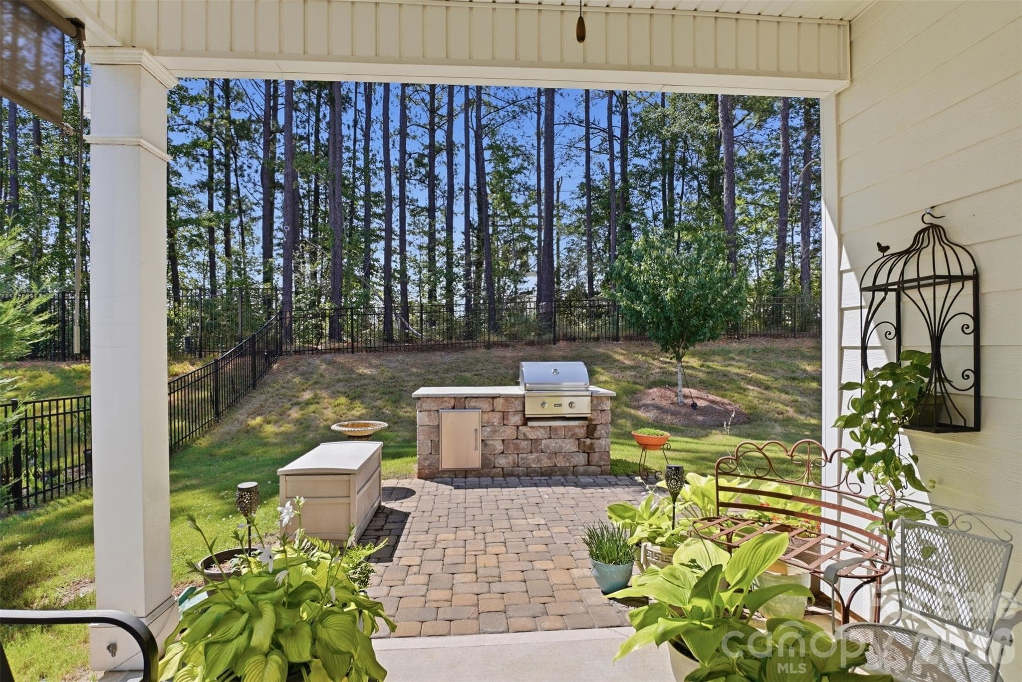 Single Family Residence at 141 Rhuidean Court, Troutman, photo 6 of 39