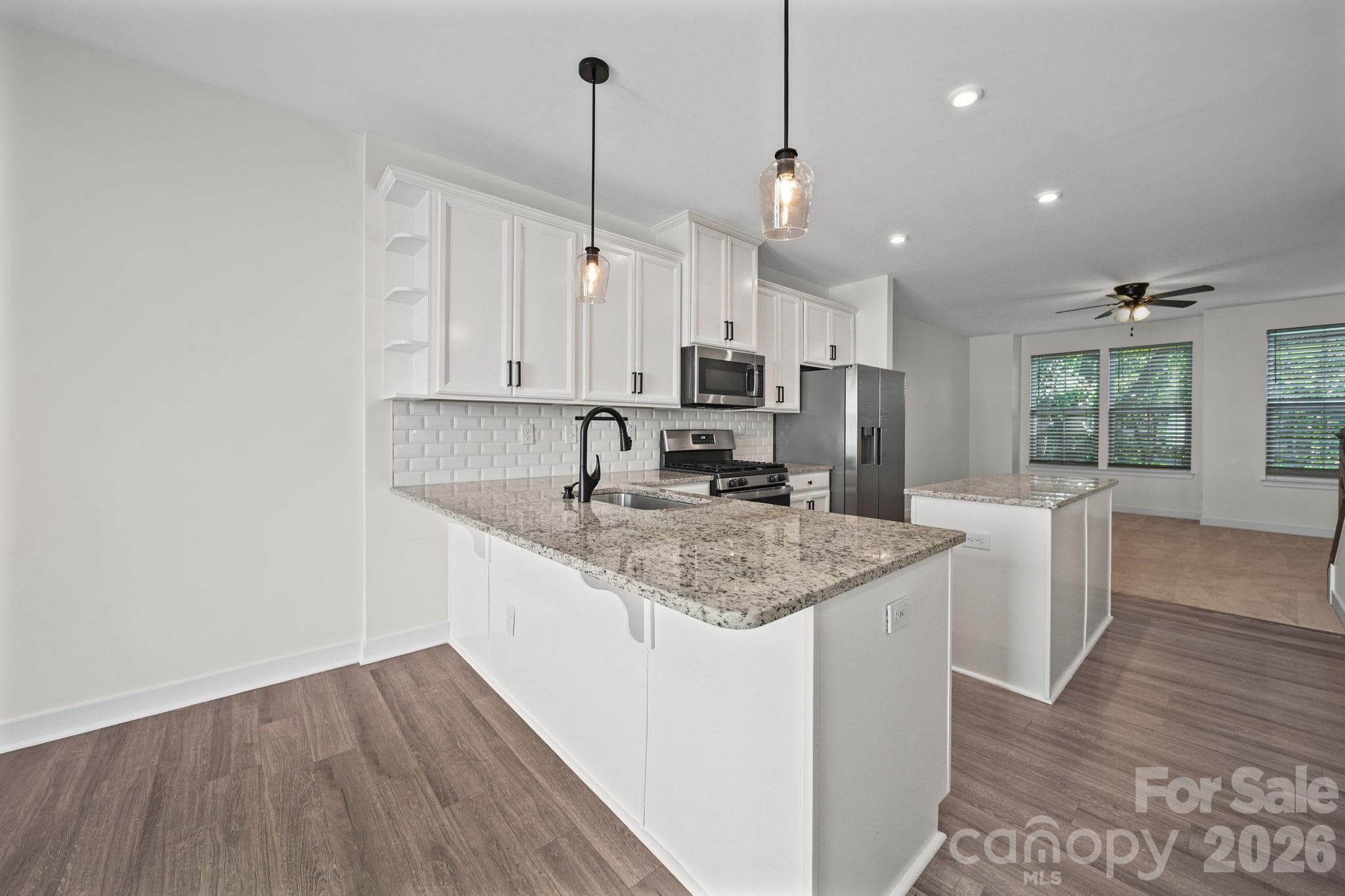 Townhouse at 547 Old Mill Road, Charlotte, photo 4 of 32