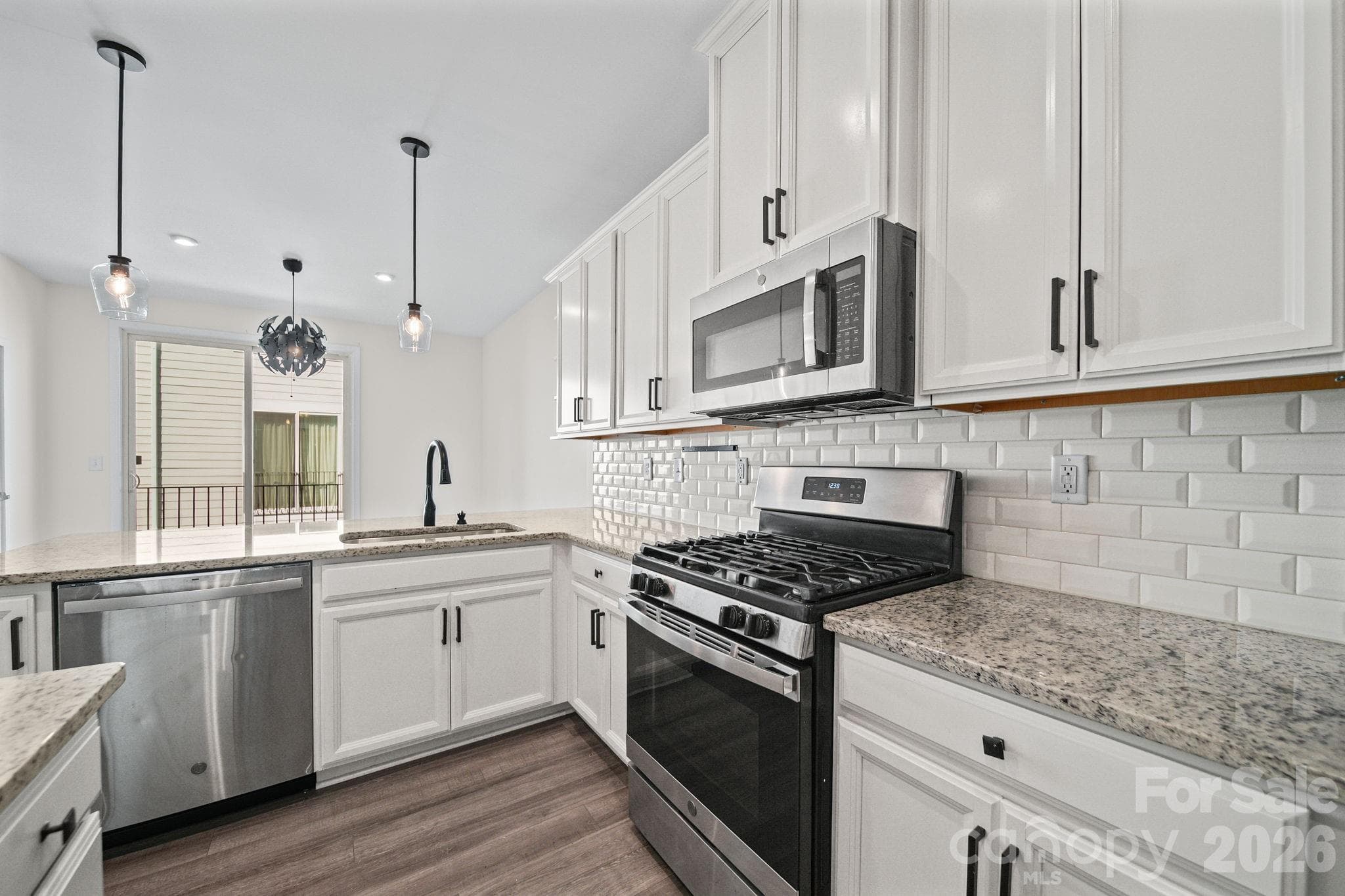 Townhouse at 547 Old Mill Road, Charlotte, photo 6 of 32