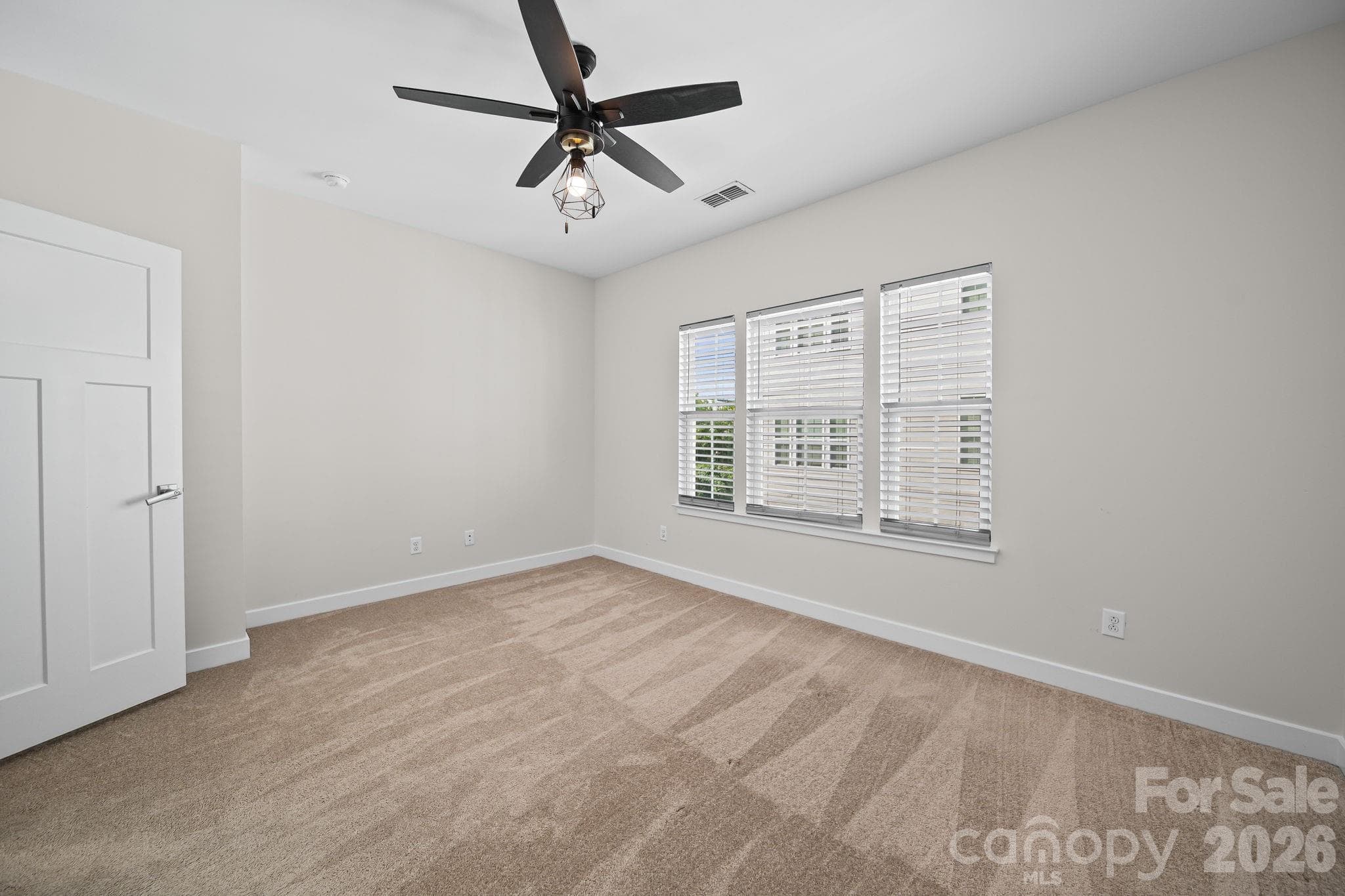 Townhouse at 547 Old Mill Road, Charlotte, photo 13 of 32