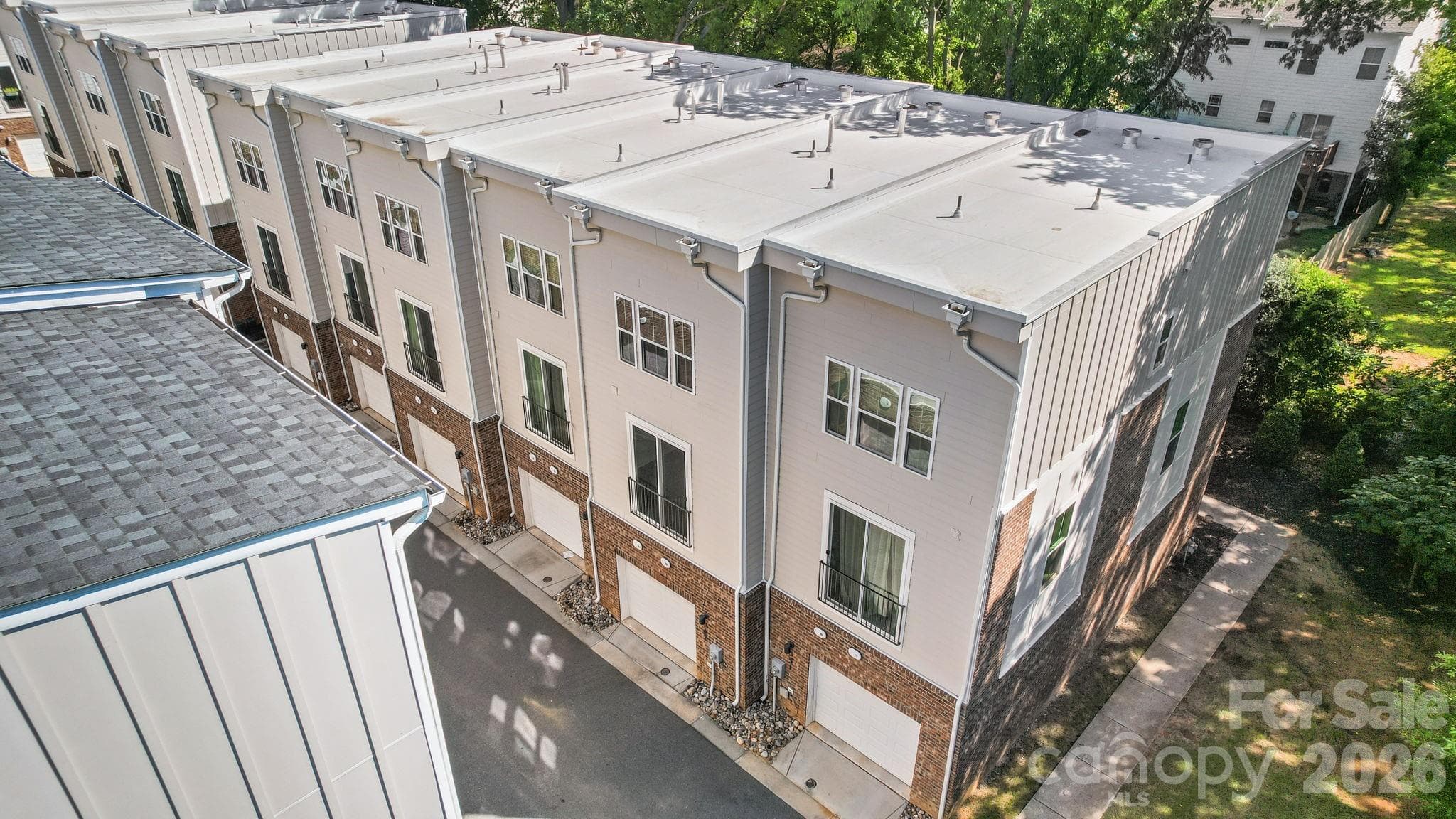 Townhouse at 547 Old Mill Road, Charlotte, photo 27 of 32