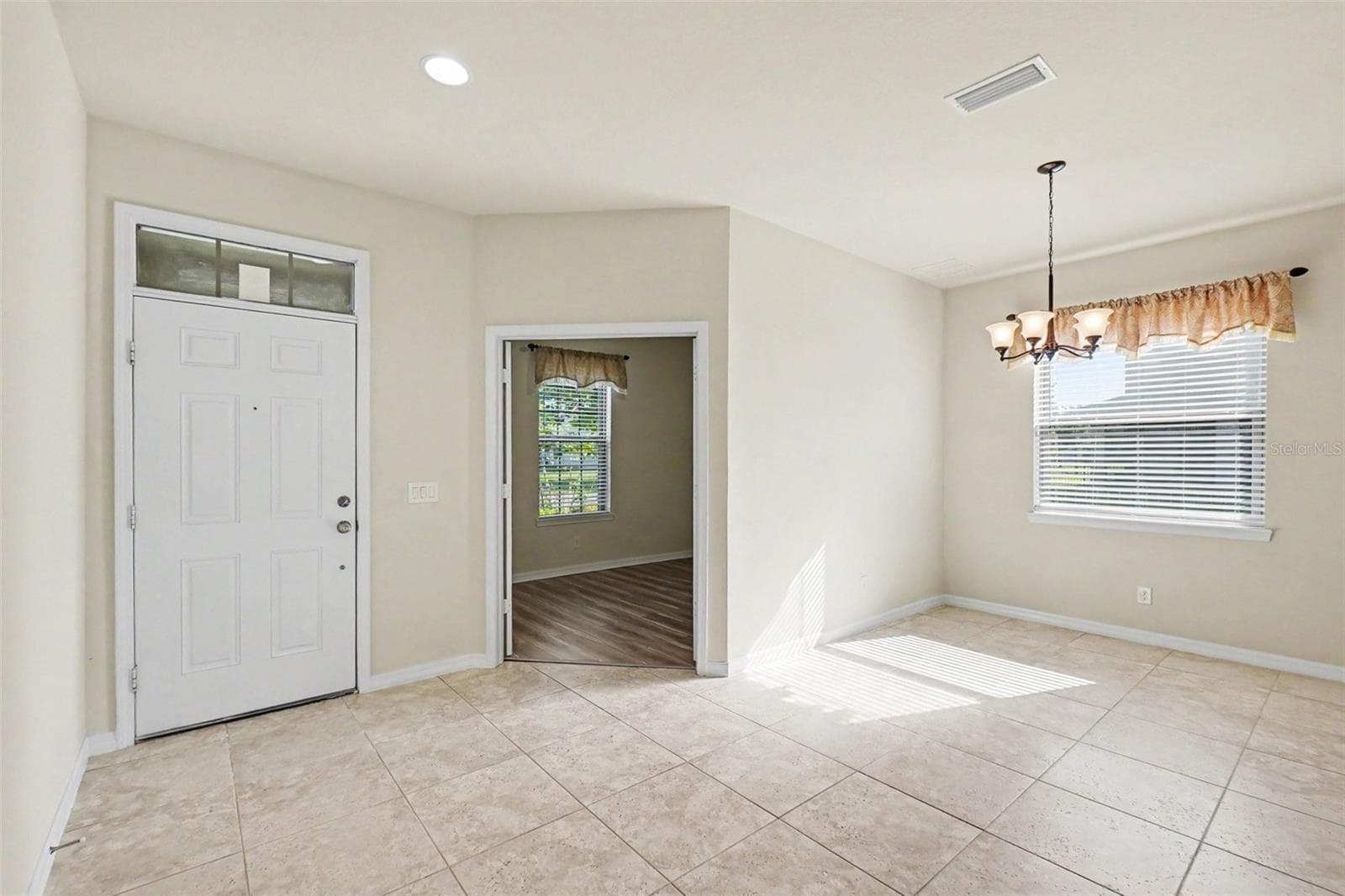 Single Family Residence at 9217 EUROPEAN OLIVE WAY, RIVERVIEW, photo 2 of 30