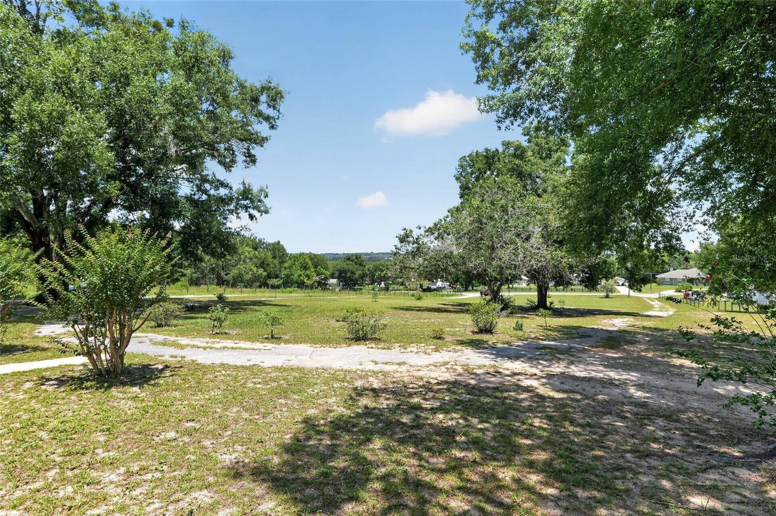 Single Family Residence at 3830 GRIFFIN VIEW DR, LADY LAKE, photo 8 of 91