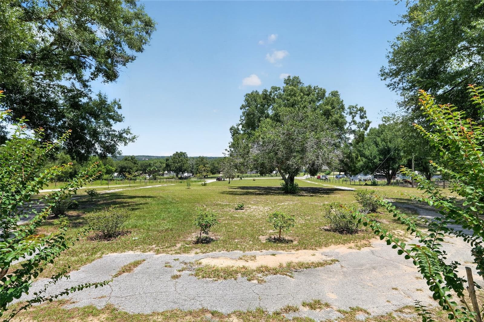 Single Family Residence at 3830 GRIFFIN VIEW DR, LADY LAKE, photo 9 of 91