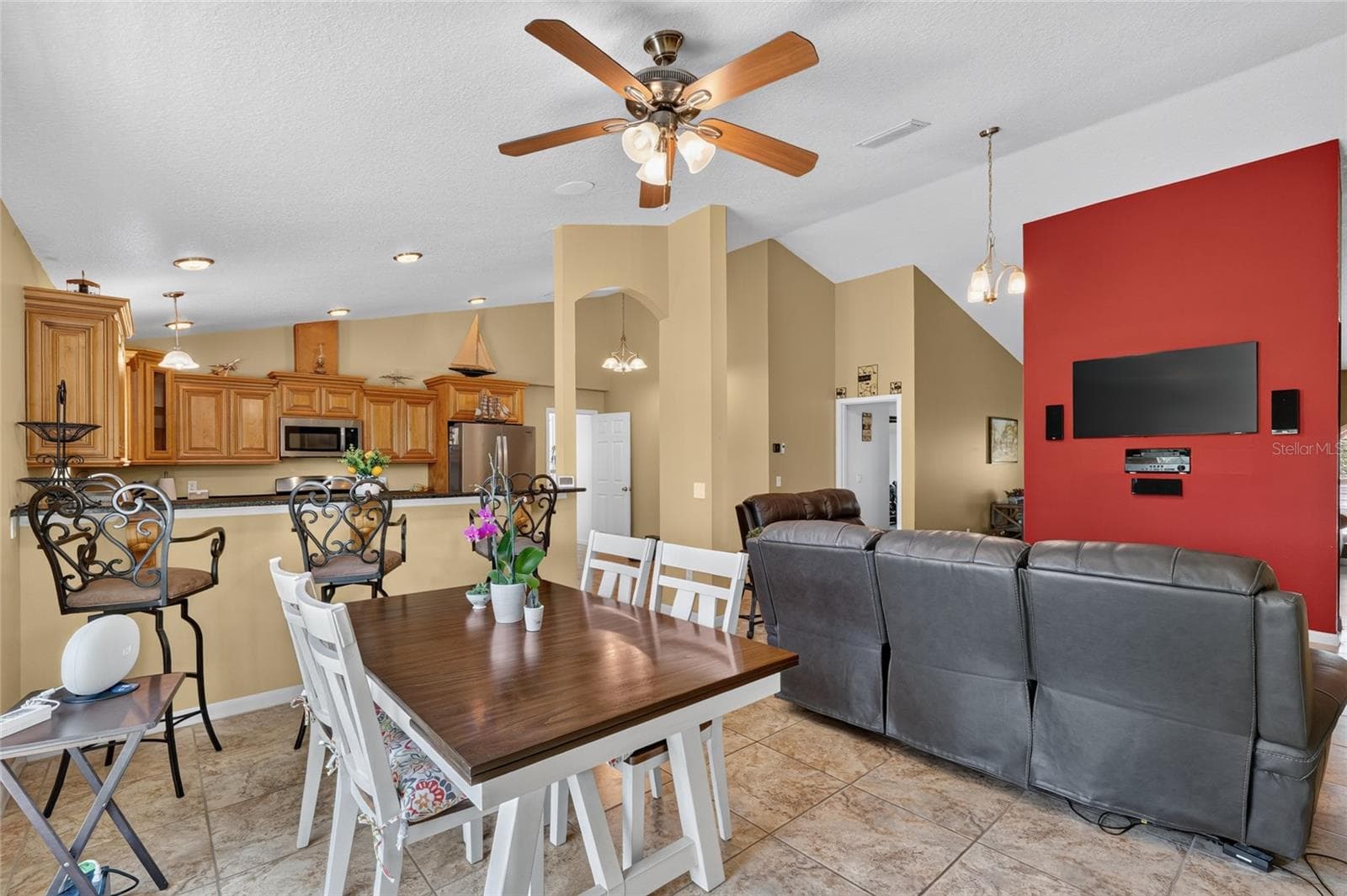 Single Family Residence at 3830 GRIFFIN VIEW DR, LADY LAKE, photo 23 of 91