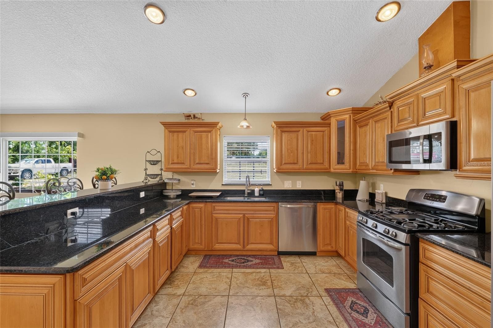 Single Family Residence at 3830 GRIFFIN VIEW DR, LADY LAKE, photo 27 of 91