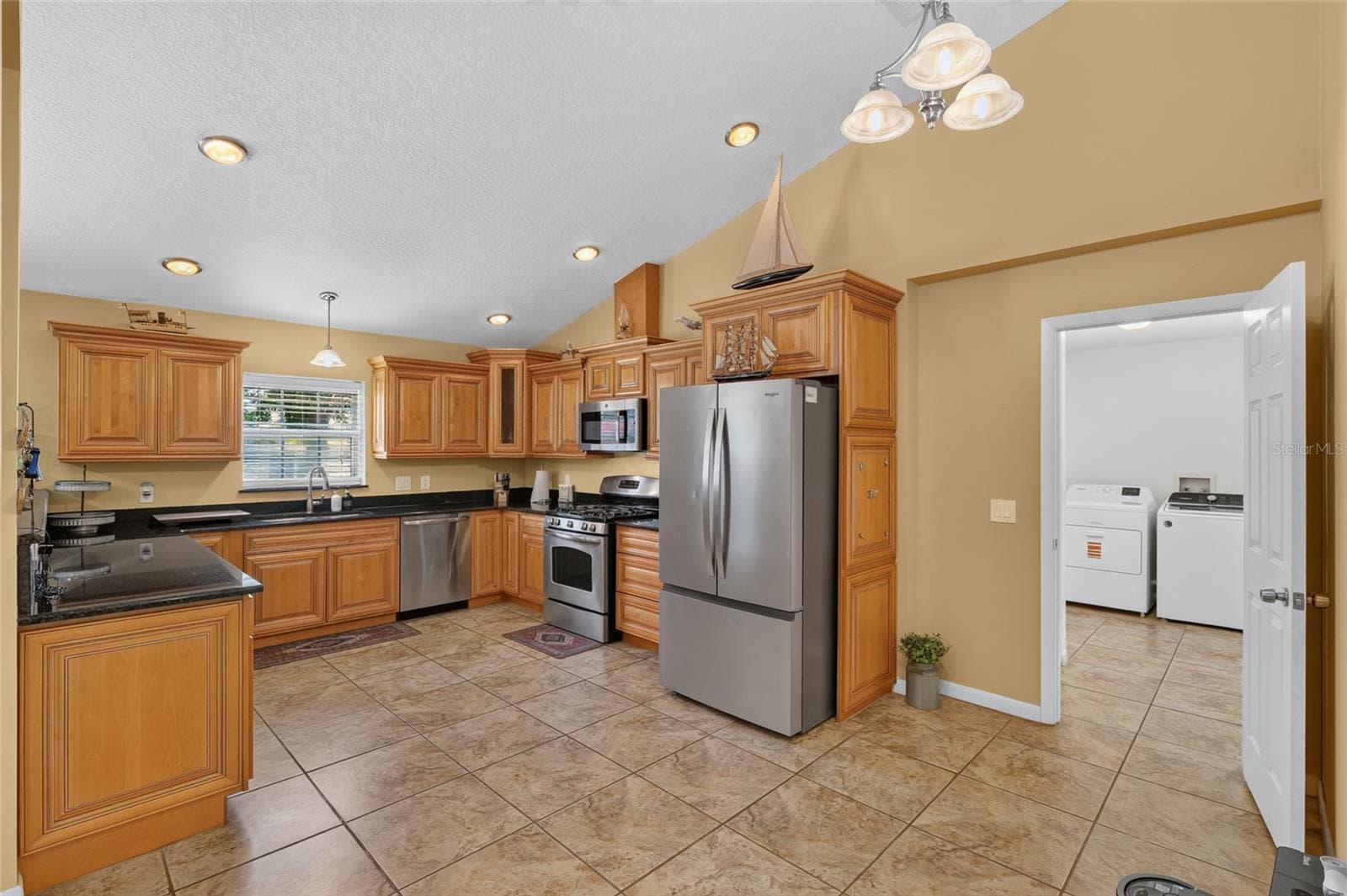 Single Family Residence at 3830 GRIFFIN VIEW DR, LADY LAKE, photo 33 of 91