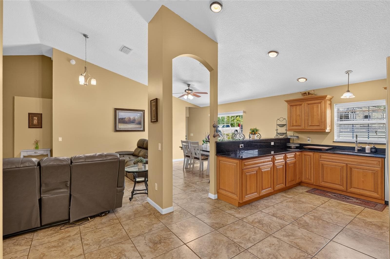 Single Family Residence at 3830 GRIFFIN VIEW DR, LADY LAKE, photo 34 of 91