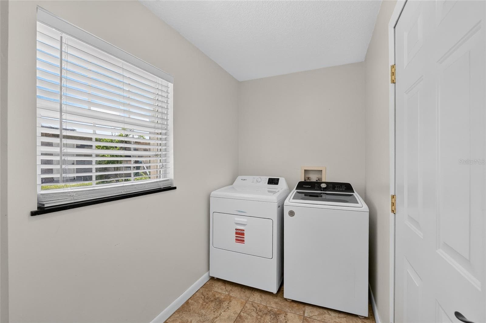 Single Family Residence at 3830 GRIFFIN VIEW DR, LADY LAKE, photo 35 of 91