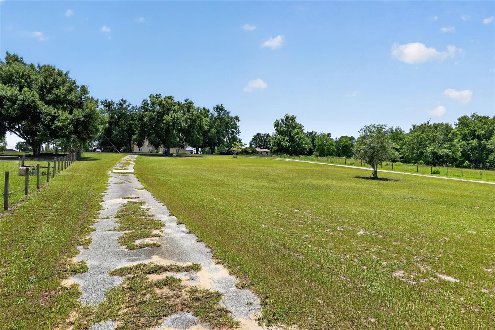 Single Family Residence at 3830 GRIFFIN VIEW DR, LADY LAKE, photo 85 of 91