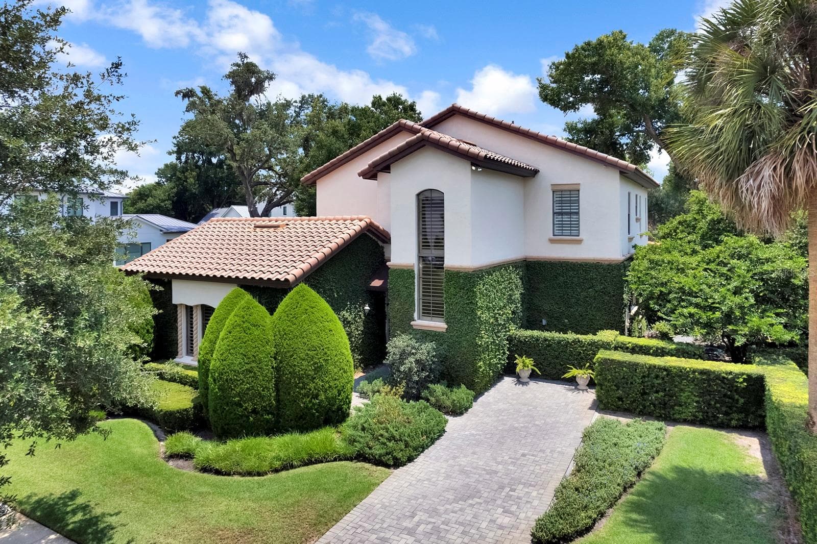 Side Exterior - 922 N PENNSYLVANIA AVE, WINTER PARK