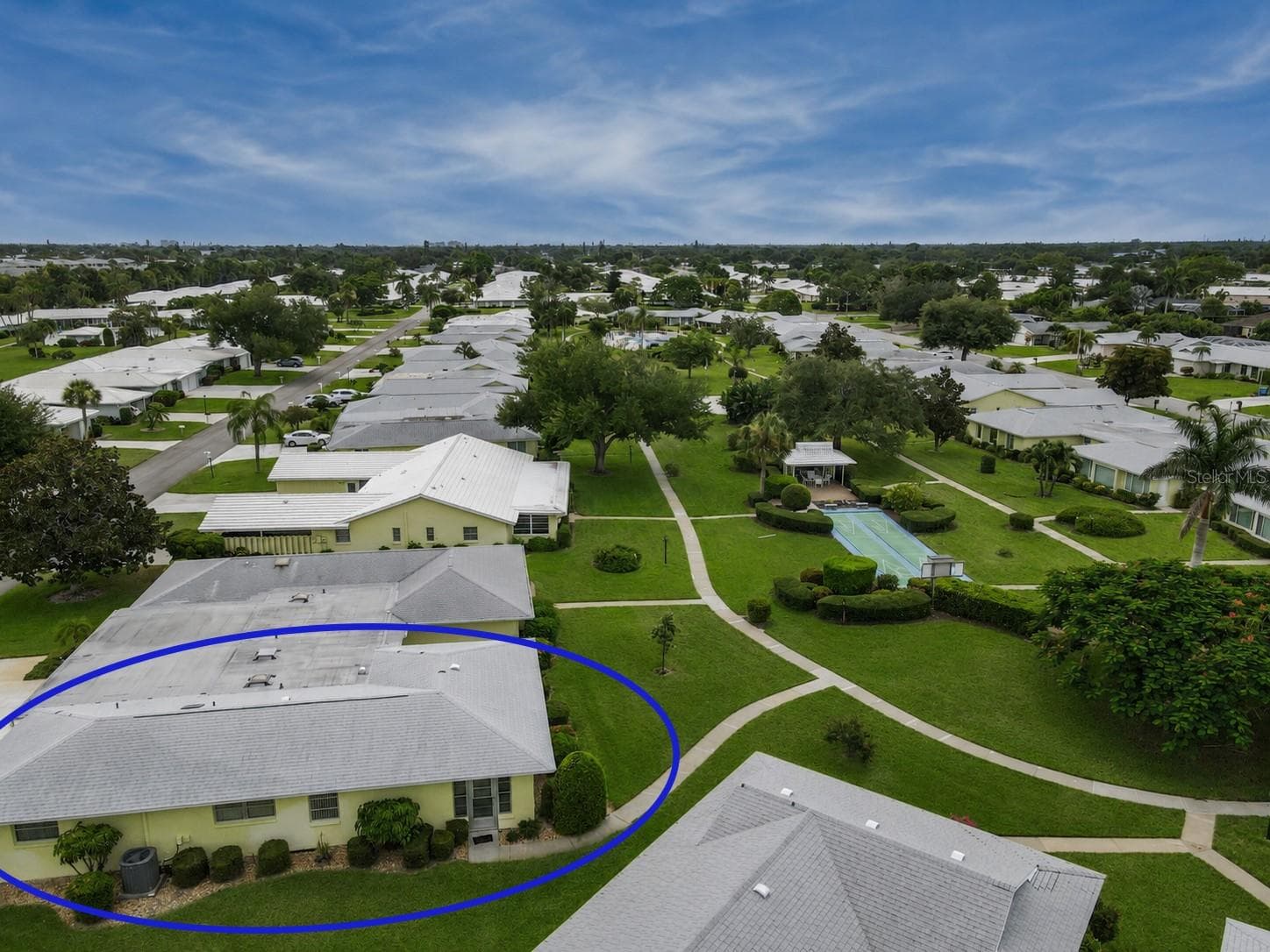 Condominium at 7011 10TH AVE W, BRADENTON, photo 5 of 60