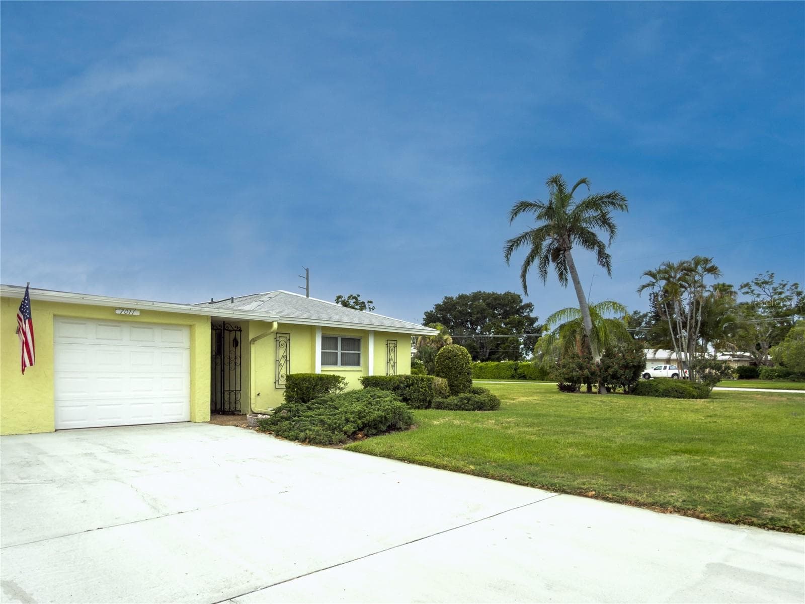 Condominium at 7011 10TH AVE W, BRADENTON, photo 15 of 60