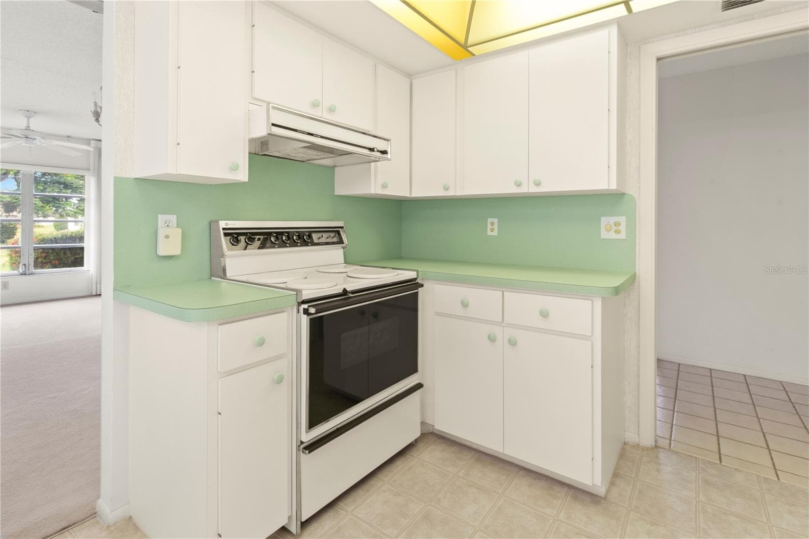 Condominium at 7011 10TH AVE W, BRADENTON, photo 23 of 60