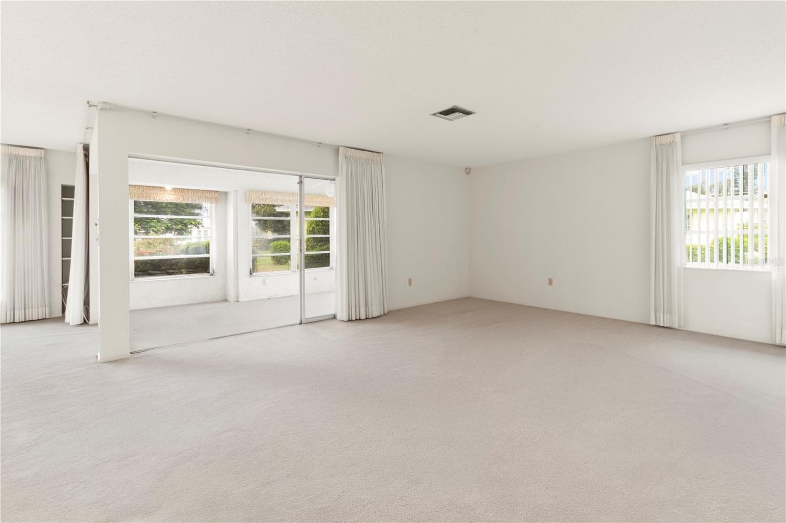 Condominium at 7011 10TH AVE W, BRADENTON, photo 28 of 60