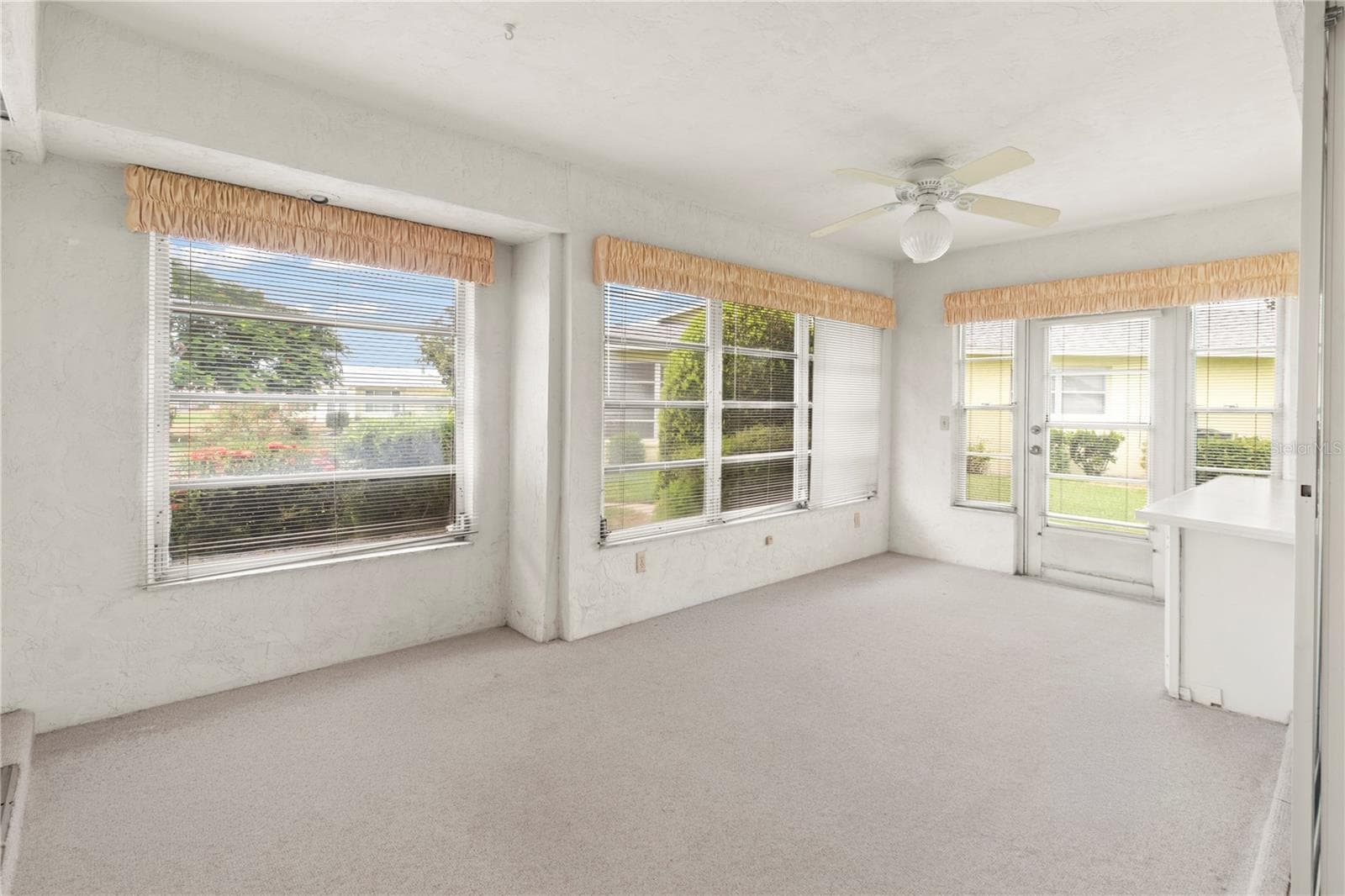 Condominium at 7011 10TH AVE W, BRADENTON, photo 39 of 60
