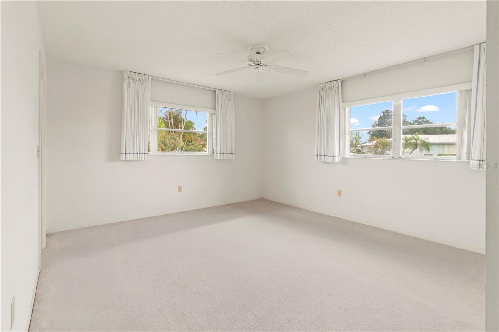 Condominium at 7011 10TH AVE W, BRADENTON, photo 52 of 60