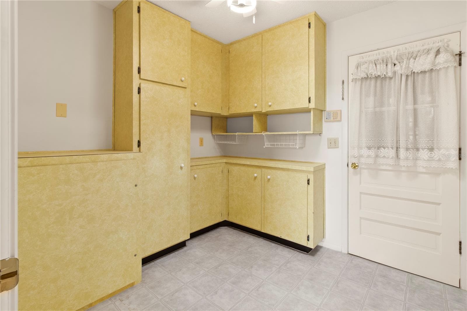 utility/laundry room - 7011 10TH AVE W, BRADENTON