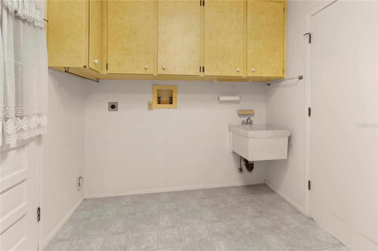utility/laundry room - 7011 10TH AVE W, BRADENTON