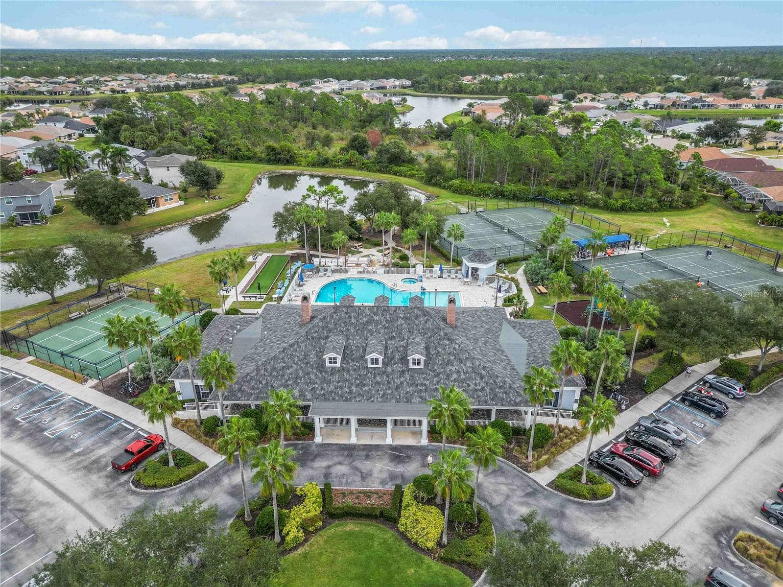 Community Pool and Clubhouse - 1914 SCARLETT AVE, NORTH PORT