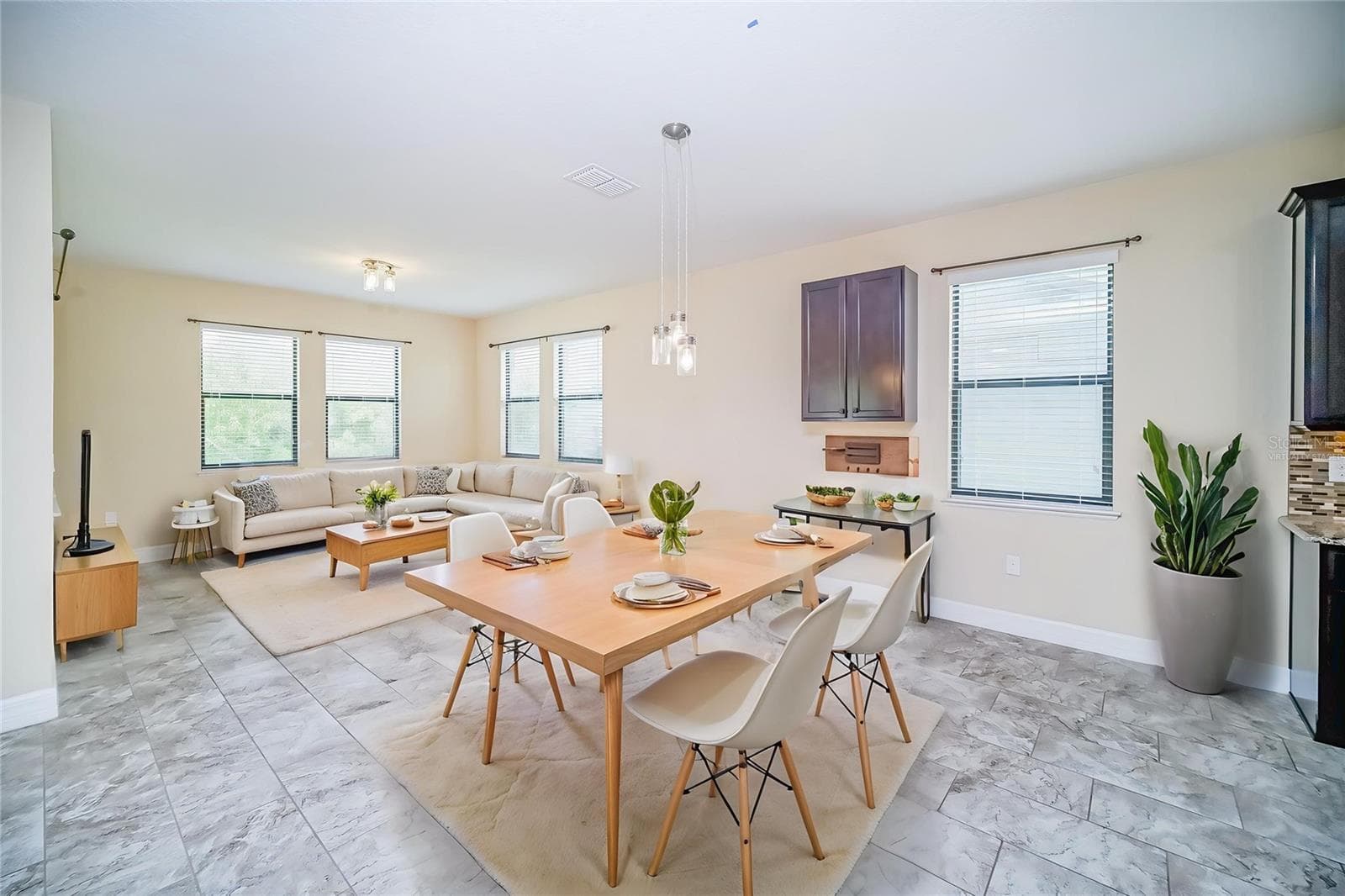Virtually Staged - 3280 SOMERSET PARK DR, ORLANDO