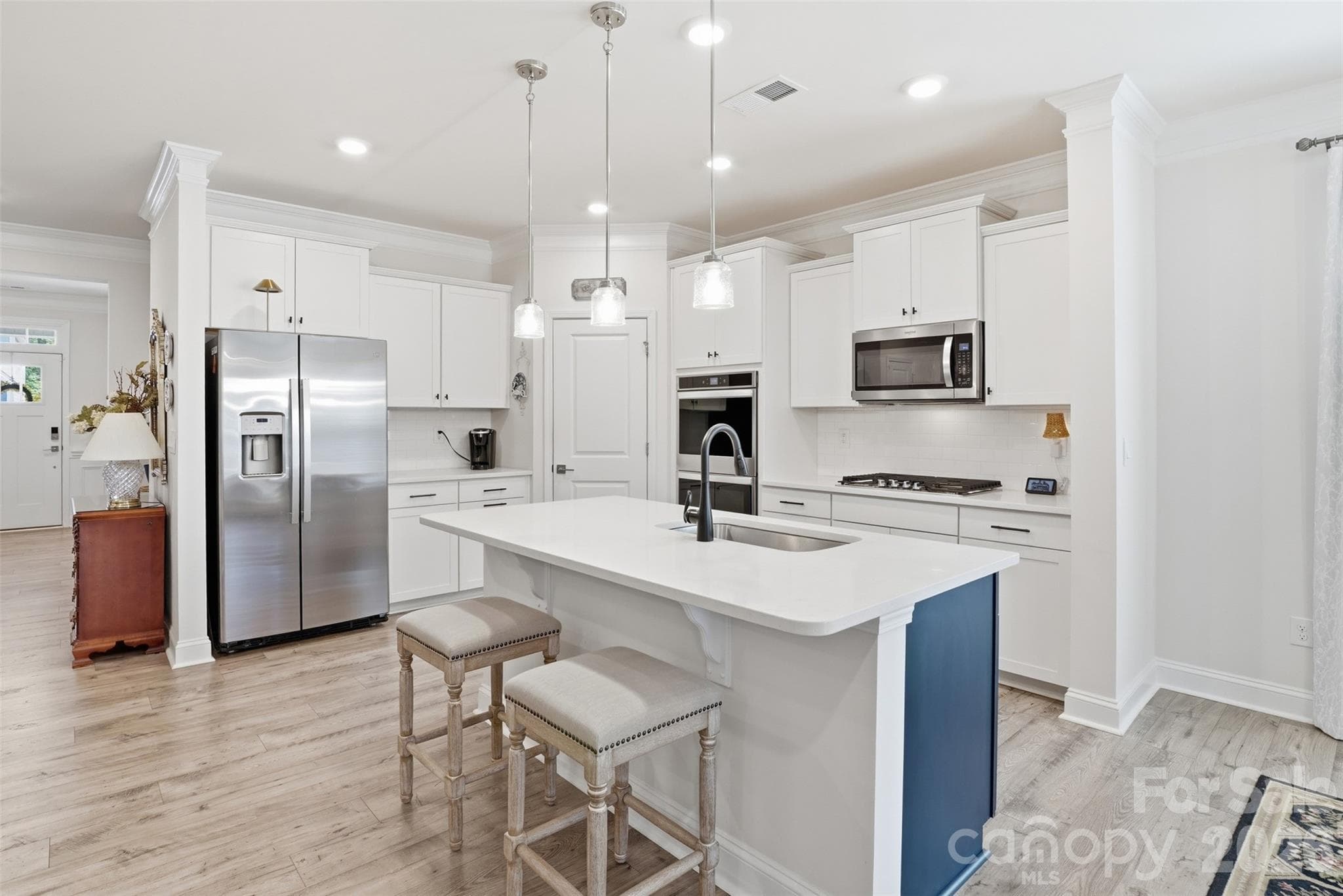 Single Family Residence at 141 Rhuidean Court, Troutman, photo 3 of 39