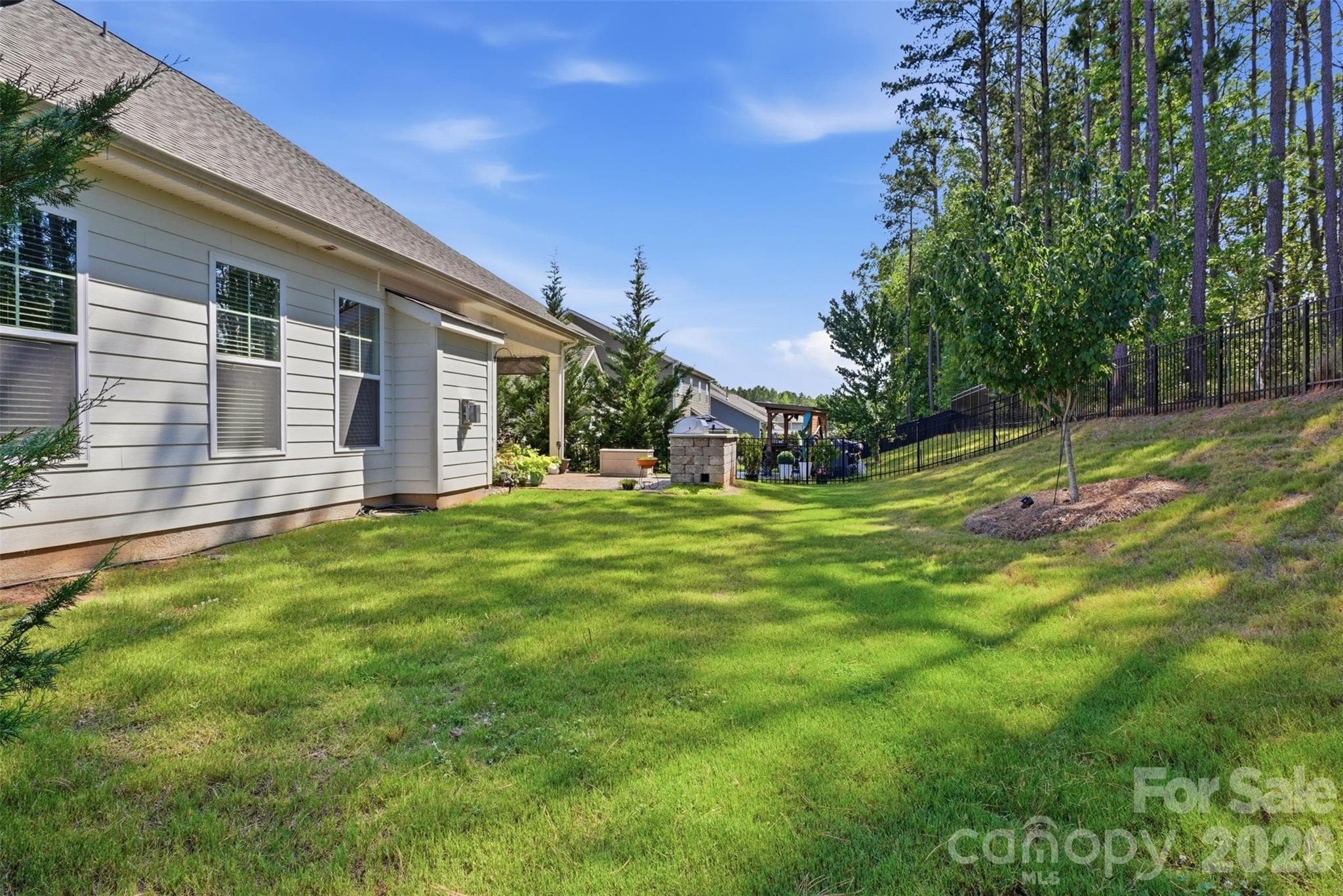 Single Family Residence at 141 Rhuidean Court, Troutman, photo 33 of 39
