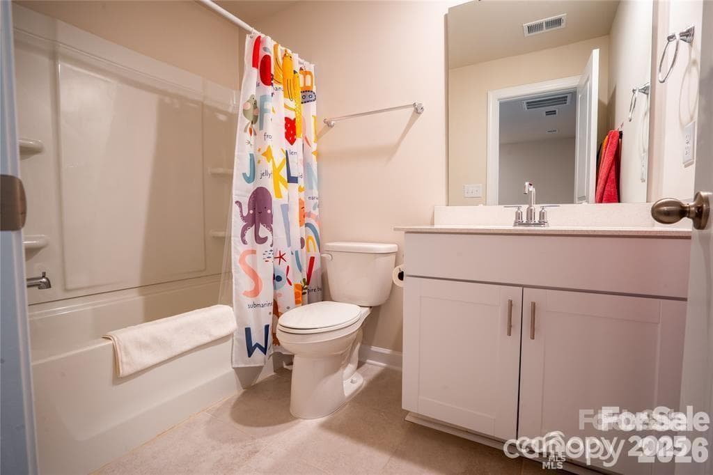 secondary bath - 508 Tayberry Lane, Fort Mill