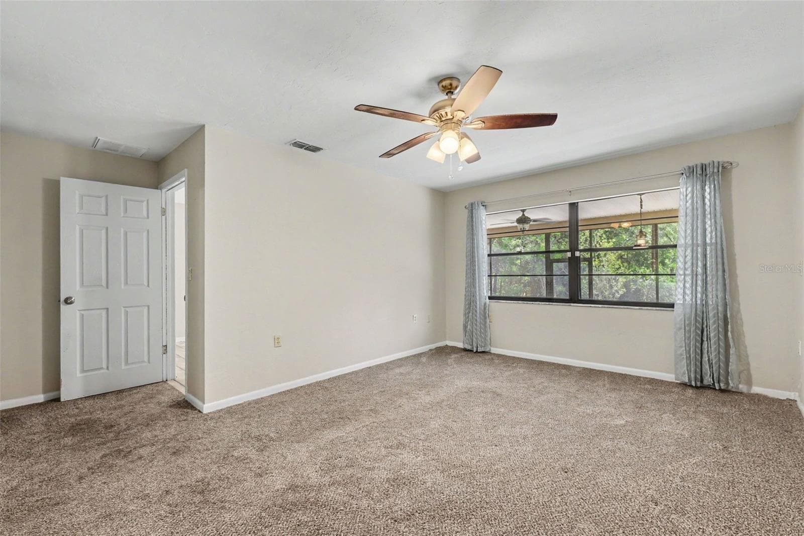 Single Family Residence at 9491 SW 200TH CT, DUNNELLON, photo 11 of 43