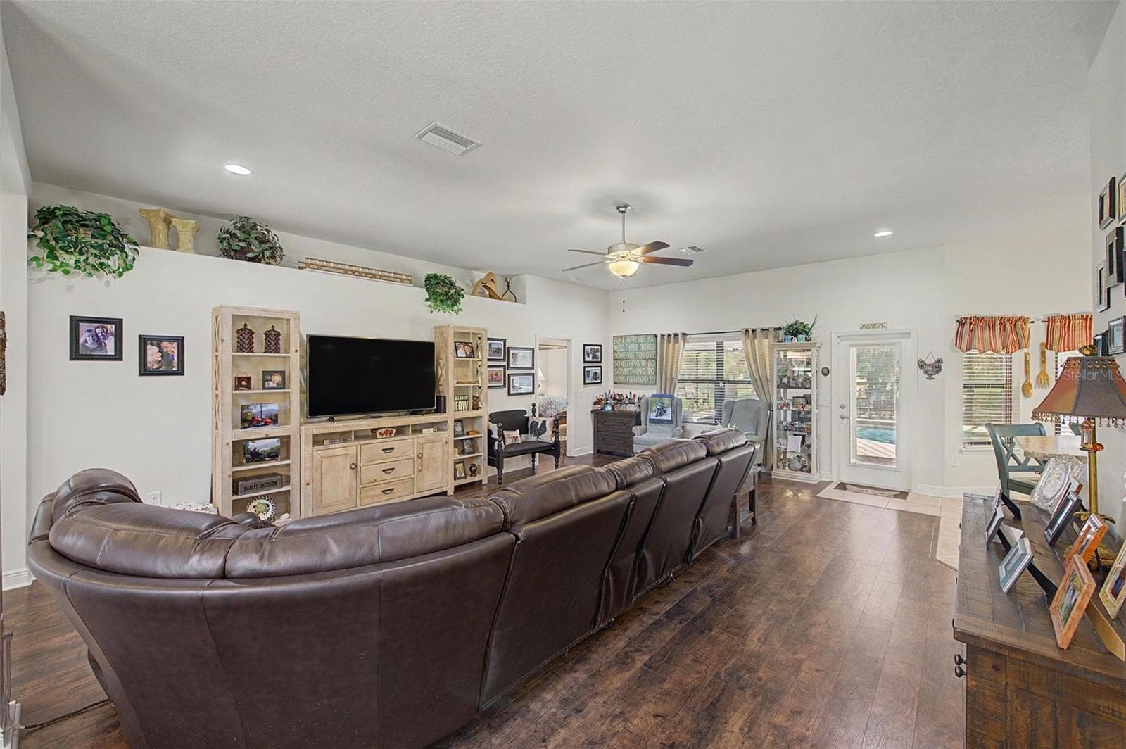 Living Room - 27928 AUSTIN WOODS DRIVE, DADE CITY