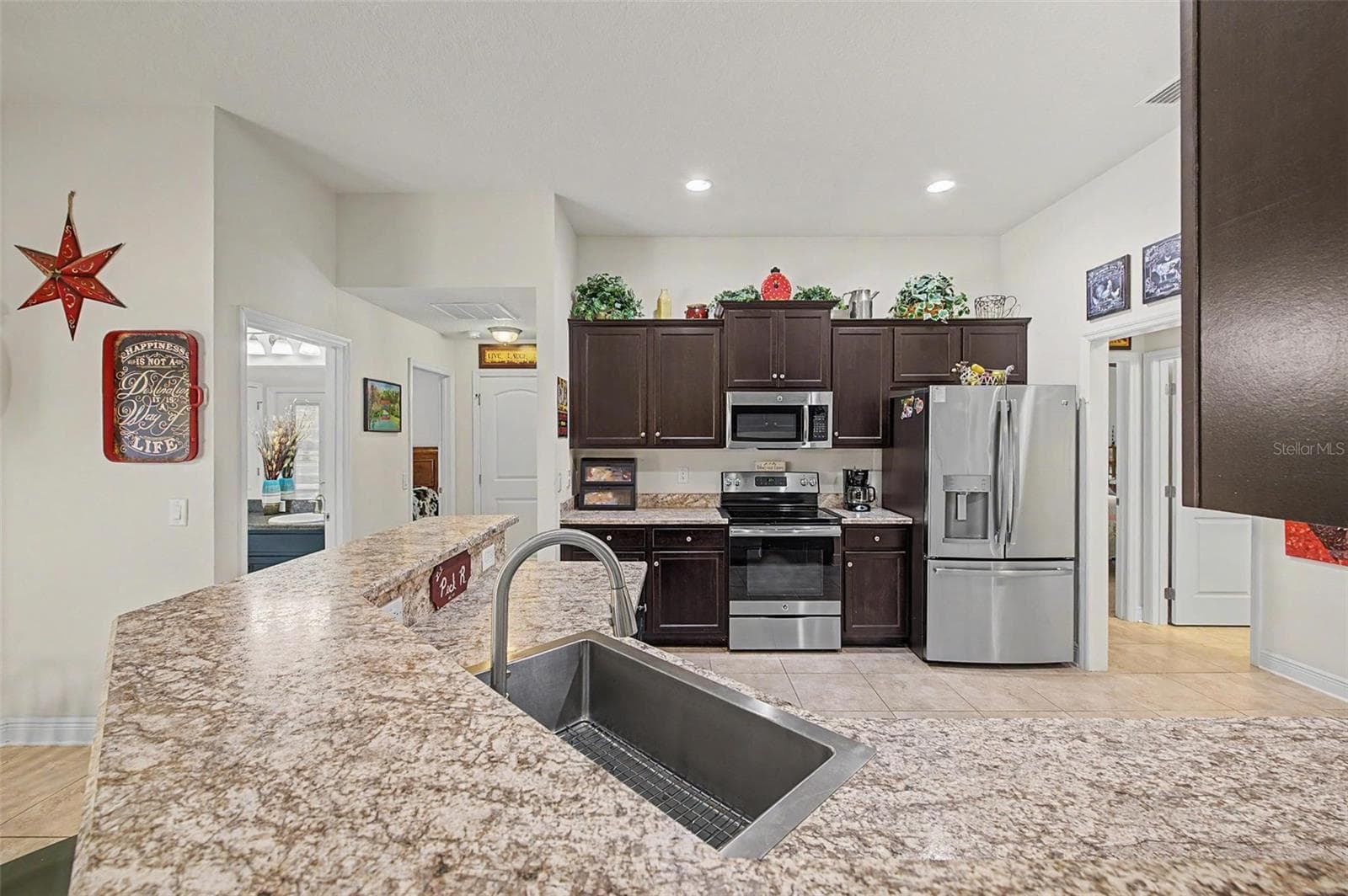 Kitchen - 27928 AUSTIN WOODS DRIVE, DADE CITY