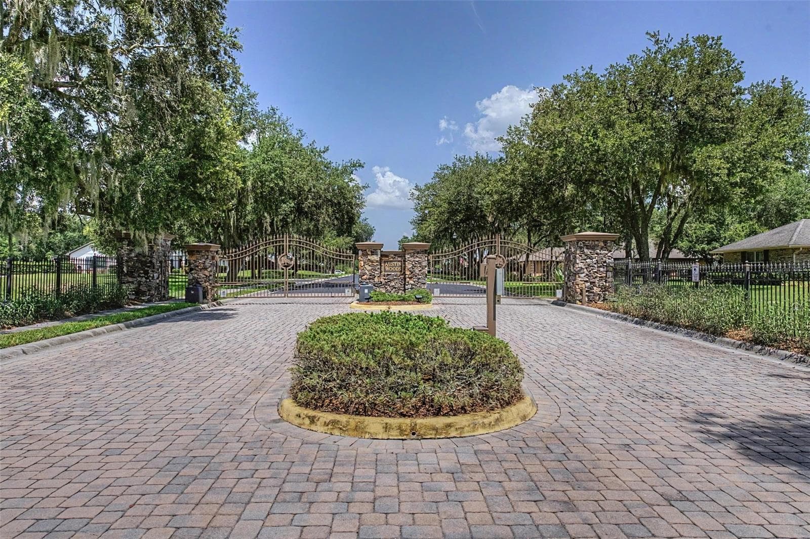 Entrance to the Gated Community of Austin Woods - 27928 AUSTIN WOODS DRIVE, DADE CITY